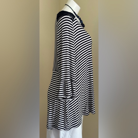 New Direction Blue & White Stripes With Shoulder Lace Front Is Shorter S… - Picture 2 of 12